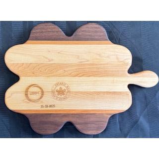 Maple, Cherry & Walnut Shamrock Shaped Serving Board – shamrock design serving board made from premium hardwoods