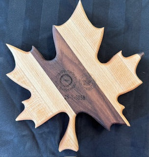 Maple and walnut wood Maple Leaf Tray